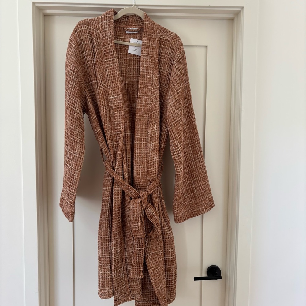 NWT PARACHUTE Unisex Waffle Robe in Terra Sz Large - Picture 2 of 7